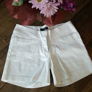 Whitw tailored shorts